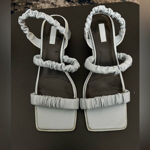 Size 8.5 baby blue Topshot North Sandal